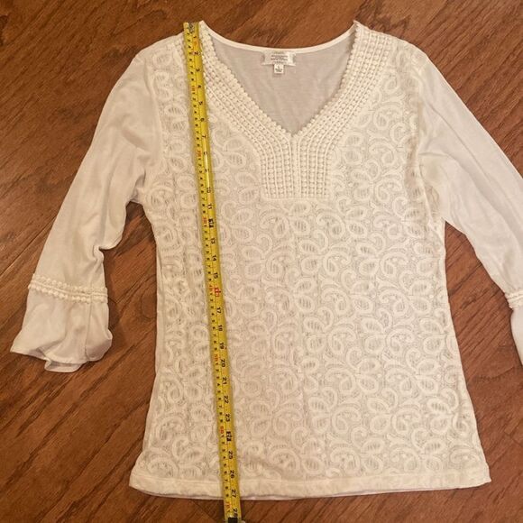 Shannon Ford, New York size large white top with a lace overlay on the front - Picture 5 of 9